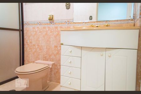 Apartamento à venda com 118m², 3 quartos e 1 vagaBanheiro da Suíte 2