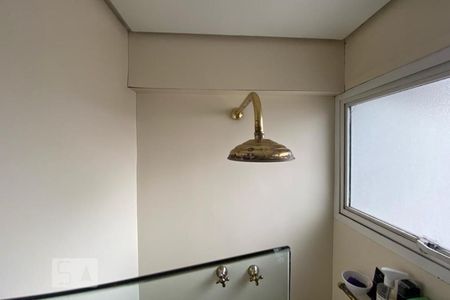 Apartamento para alugar com 401m², 3 quartos e 4 vagas Apartamento para alugar com 401m², 3 quartos e 4 vagasChuveiro