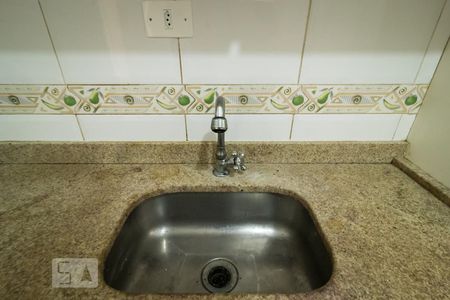 Apartamento para alugar com 73m², 2 quartos e 1 vagaCozinha - Torneira