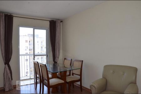 Apartamento para alugar com 67m², 3 quartos e 1 vagaSala