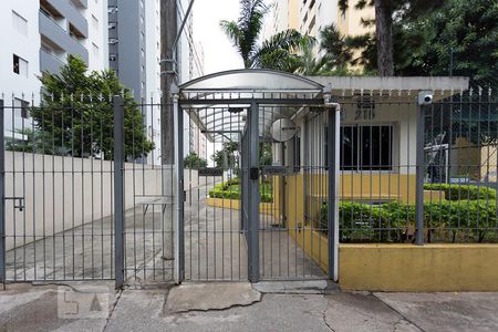 Apartamento para alugar com 57m², 2 quartos e 1 vagaFachada