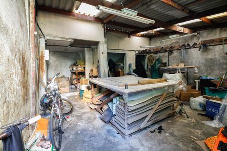 Casa à venda com 343m², 2 quartos e 10 vagasTerreno 