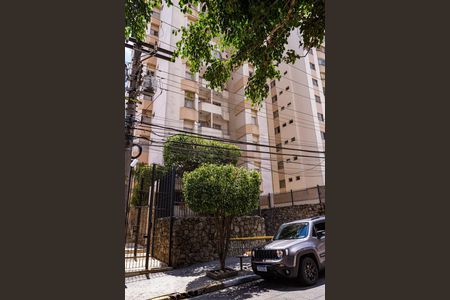 Fachada de apartamento à venda com 2 quartos, 62m² em Vila Gumercindo, São Paulo
