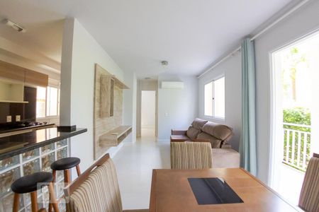 Sala de apartamento para alugar com 2 quartos, 58m² em Protásio Alves, Porto Alegre