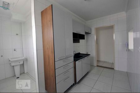 Apartamento à venda com 77m², 3 quartos e 2 vagasLavanderia e Cozinha