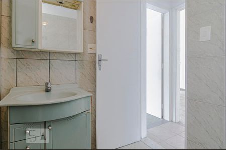 Apartamento à venda com 66m², 2 quartos e sem vagaBanheiro