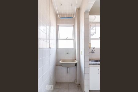 Apartamento à venda com 67m², 3 quartos e 1 vagaÁrea de serviço