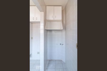 Apartamento à venda com 67m², 3 quartos e 1 vagaÁrea de serviço