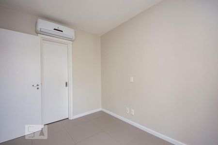 Quarto de apartamento para alugar com 1 quarto, 42m² em Boa Vista, Porto Alegre