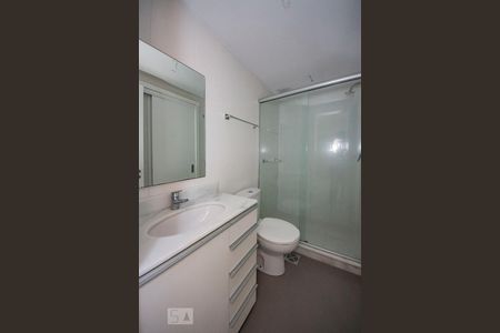 Banheiro de apartamento para alugar com 1 quarto, 42m² em Boa Vista, Porto Alegre