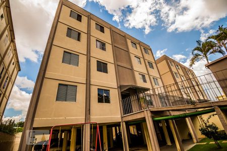 Apartamento à venda com 75m², 2 quartos e 1 vagaFachada