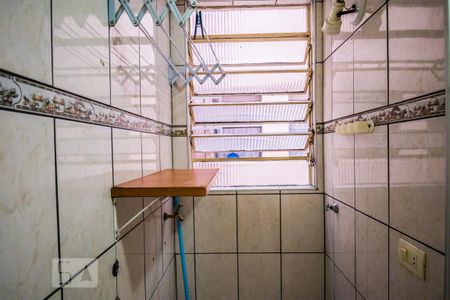 Apartamento à venda com 75m², 2 quartos e 1 vagaÁrea de Serviço