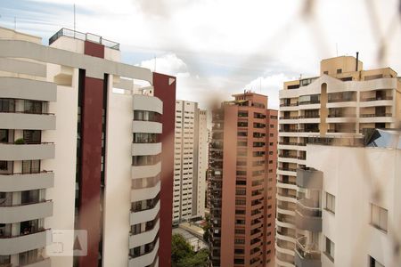 Vista da varanda da sala de apartamento para alugar com 1 quarto, 70m² em Planalto Paulista, São Paulo