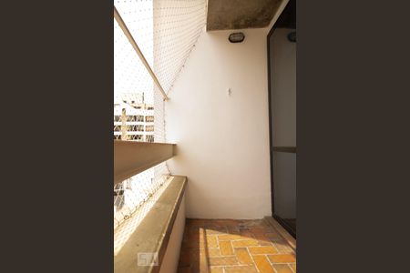 Varanda da sala de apartamento para alugar com 1 quarto, 70m² em Planalto Paulista, São Paulo