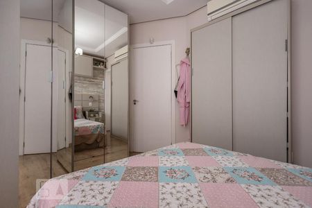 Casa de condomínio à venda com 94m², 3 quartos e 2 vagasSuíte