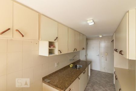 Apartamento para alugar com 83m², 2 quartos e 1 vagaCozinha