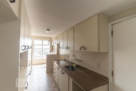 Apartamento para alugar com 83m², 2 quartos e 1 vagaCozinha