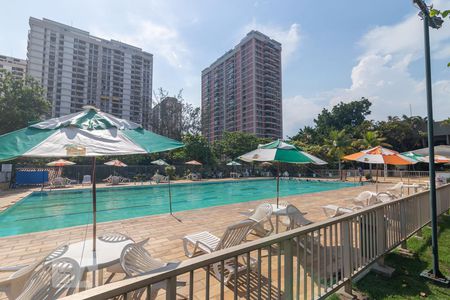 Apartamento para alugar com 83m², 2 quartos e 1 vagaÁrea Comum - Clube do Condomínio - Piscina