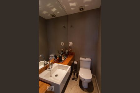 Apartamento à venda com 178m², 4 quartos e 3 vagasLavabo