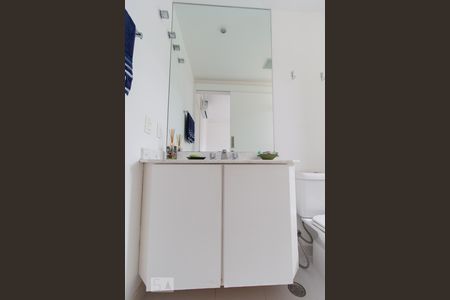 Apartamento à venda com 178m², 4 quartos e 3 vagasBanheiro da Suíte 3