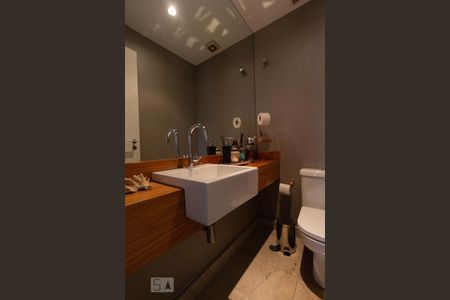 Apartamento à venda com 178m², 4 quartos e 3 vagasLavabo