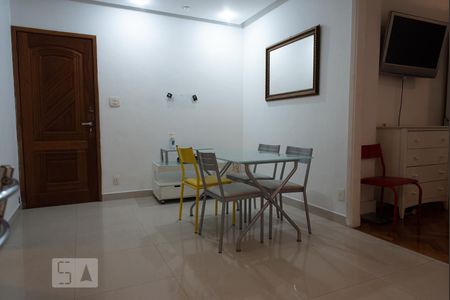 Sala de apartamento à venda com 1 quarto, 45m² em Copacabana, Rio de Janeiro