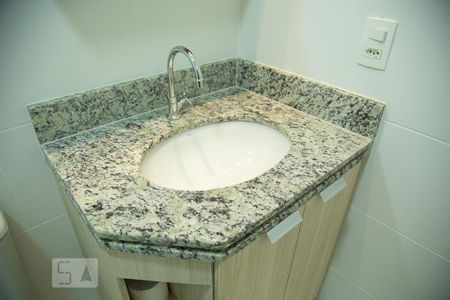 Studio para alugar com 28m², 1 quarto e sem vaga Studio para alugar com 28m², 1 quarto e sem vagaBanheiro