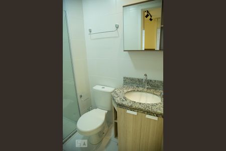 Studio para alugar com 28m², 1 quarto e sem vaga Studio para alugar com 28m², 1 quarto e sem vagaBanheiro