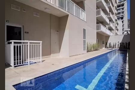 Studio para alugar com 28m², 1 quarto e sem vaga Studio para alugar com 28m², 1 quarto e sem vagaPiscina