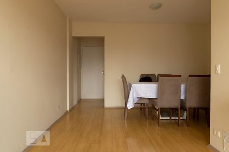 Sala de apartamento para alugar com 2 quartos, 66m² em Chácara Inglesa, São Paulo