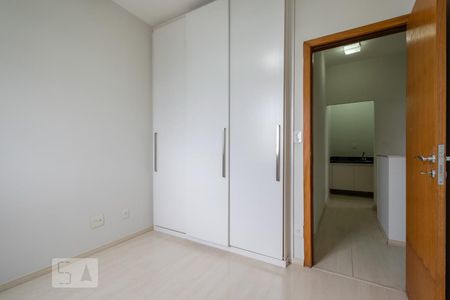 Quarto 3 de apartamento para alugar com 3 quartos, 135m² em Funcionários, Belo Horizonte