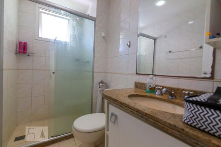 Apartamento à venda com 240m², 4 quartos e 2 vagas Apartamento à venda com 240m², 4 quartos e 2 vagasBanheiro