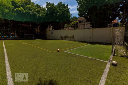 Apartamento à venda com 240m², 4 quartos e 2 vagas Apartamento à venda com 240m², 4 quartos e 2 vagasQuadra Esportiva