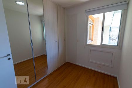 Apartamento à venda com 240m², 4 quartos e 2 vagas Apartamento à venda com 240m², 4 quartos e 2 vagasQuarto 1