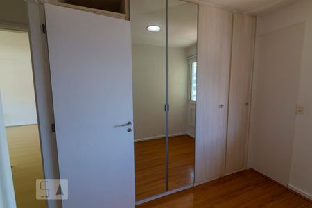 Apartamento à venda com 240m², 4 quartos e 2 vagas Apartamento à venda com 240m², 4 quartos e 2 vagasQuarto 1