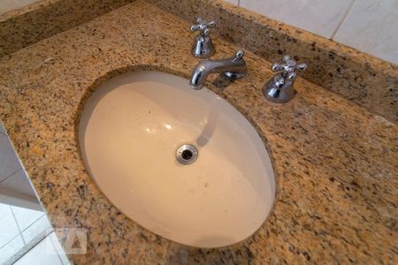 Apartamento à venda com 240m², 4 quartos e 2 vagas Apartamento à venda com 240m², 4 quartos e 2 vagasbanheiro do terraço