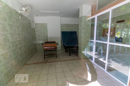 Apartamento à venda com 240m², 4 quartos e 2 vagas Apartamento à venda com 240m², 4 quartos e 2 vagasSalão de jogos