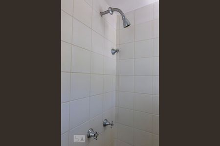 Apartamento à venda com 240m², 4 quartos e 2 vagas Apartamento à venda com 240m², 4 quartos e 2 vagasBanheiro de Serviço