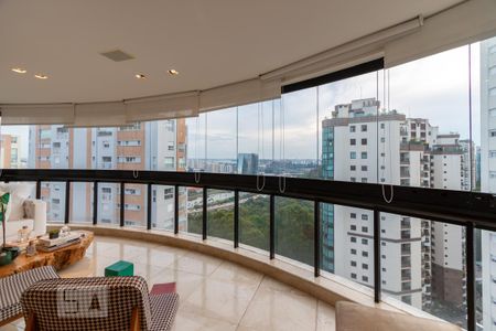 Apartamento à venda com 160m², 2 quartos e 4 vagasVaranda da Sala