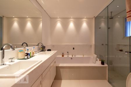 Apartamento à venda com 160m², 2 quartos e 4 vagassuíte 2