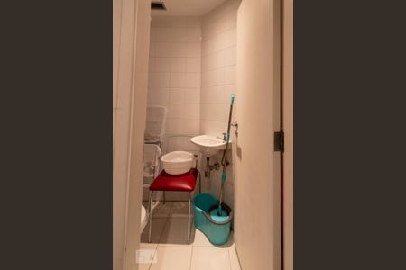 Apartamento à venda com 160m², 2 quartos e 4 vagasBanheiro de Serviço