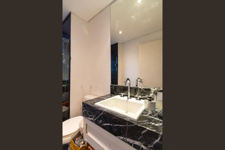 Apartamento à venda com 160m², 2 quartos e 4 vagasBanheiro