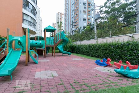 Apartamento à venda com 160m², 2 quartos e 4 vagasÁrea Comum - Playground