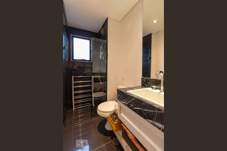 Apartamento à venda com 160m², 2 quartos e 4 vagasBanheiro