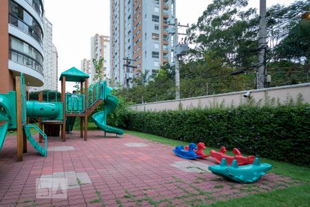 Apartamento à venda com 160m², 2 quartos e 4 vagasÁrea Comum - Playground