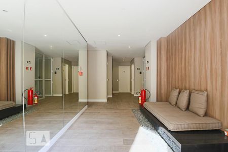 Apartamento à venda com 37m², 2 quartos e sem vagaÁrea comum
