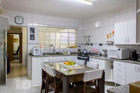 Casa para alugar com 199m², 3 quartos e 2 vagas Casa para alugar com 199m², 3 quartos e 2 vagasCozinha