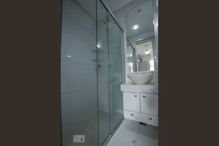 Casa de condomínio para alugar com 170m², 3 quartos e 2 vagas Casa de condomínio para alugar com 170m², 3 quartos e 2 vagasBanheiro da Suíte 3