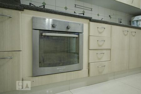 Casa de condomínio para alugar com 170m², 3 quartos e 2 vagas Casa de condomínio para alugar com 170m², 3 quartos e 2 vagasDetalhe da Cozinha - Forno