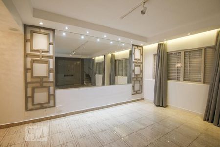 Sala 1 de casa de condomínio para alugar com 3 quartos, 170m² em Setor Bueno, Goiânia